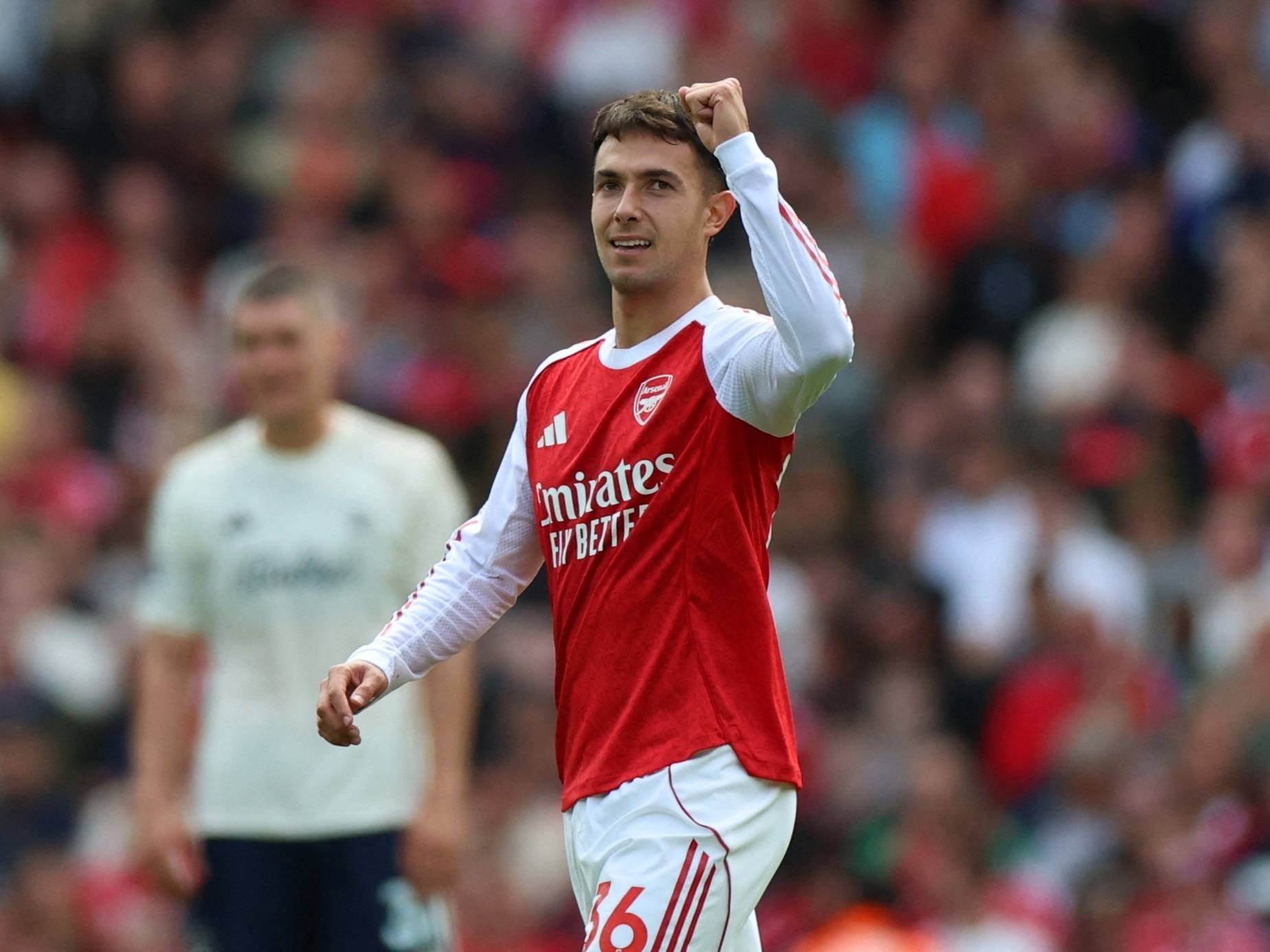 关于欧联倒计时，阿森纳清晨战术微调，细节引发关注，球迷炸锅，球队文化再被提及的信息