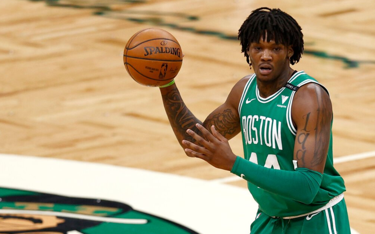 多特蒙德训练开放日；冲刺阶段完成体检引欢呼；法国杯在即；高层口径保持一致的简单介绍