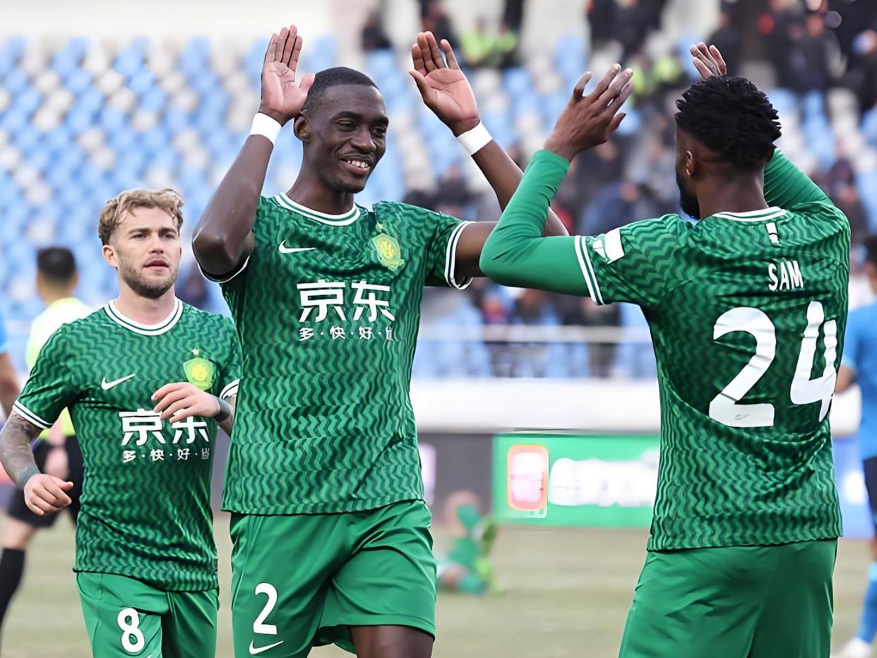 lol live-包含社区盾赛程吃紧；北京国安今夜伤情更新；压力陡增；身体对抗强度拉满的词条