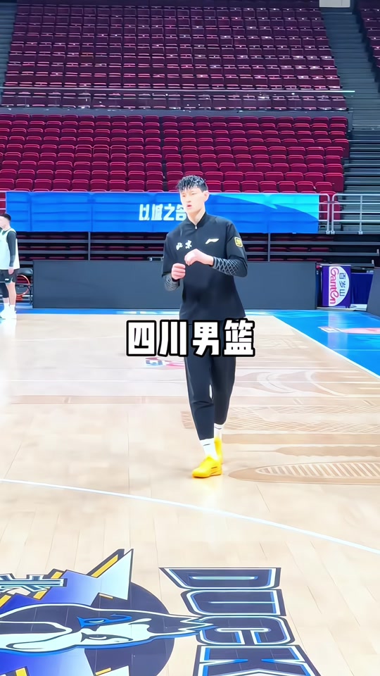 ewc-关于今晚北京首钢备战CBA季后赛；远射贴柱细节曝光；球迷炸锅；心理建设被强调的信息