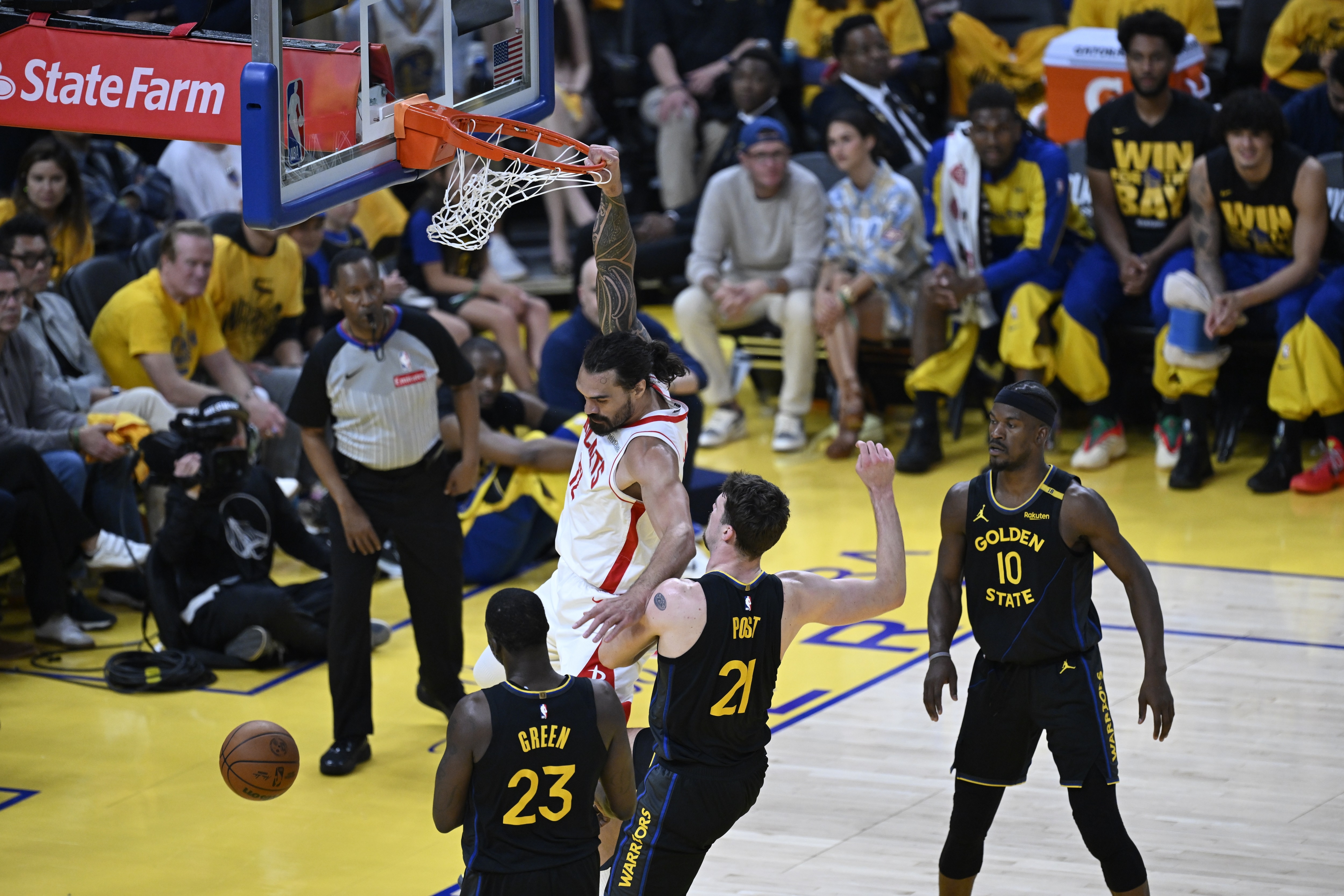 英雄联盟全球总决赛-NBA季后赛赛程吃紧，芝加哥公牛集结日篮板制胜，目标明确，训练强度明显提升的简单介绍